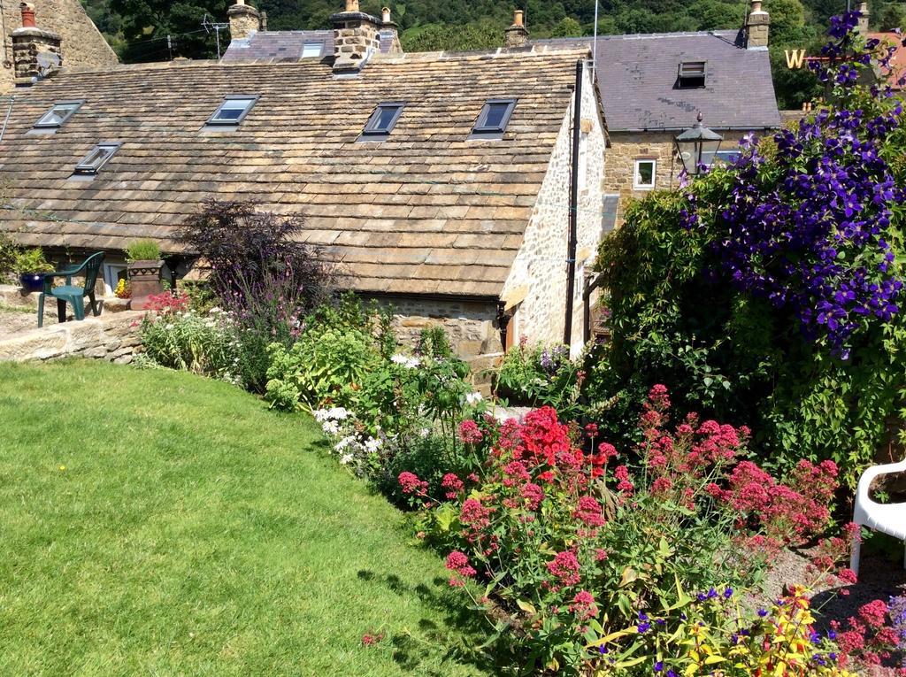 West End Cottage And Shippon Eyam Ruang foto