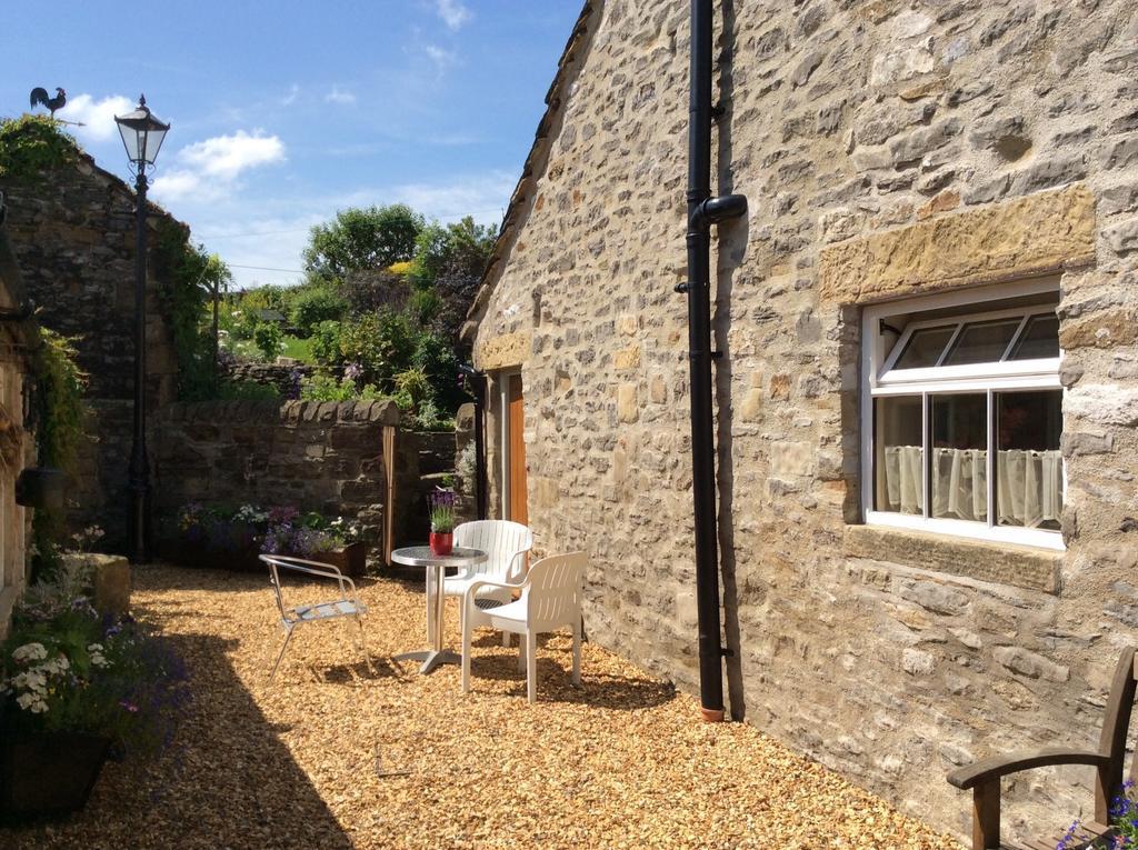 West End Cottage And Shippon Eyam Ruang foto