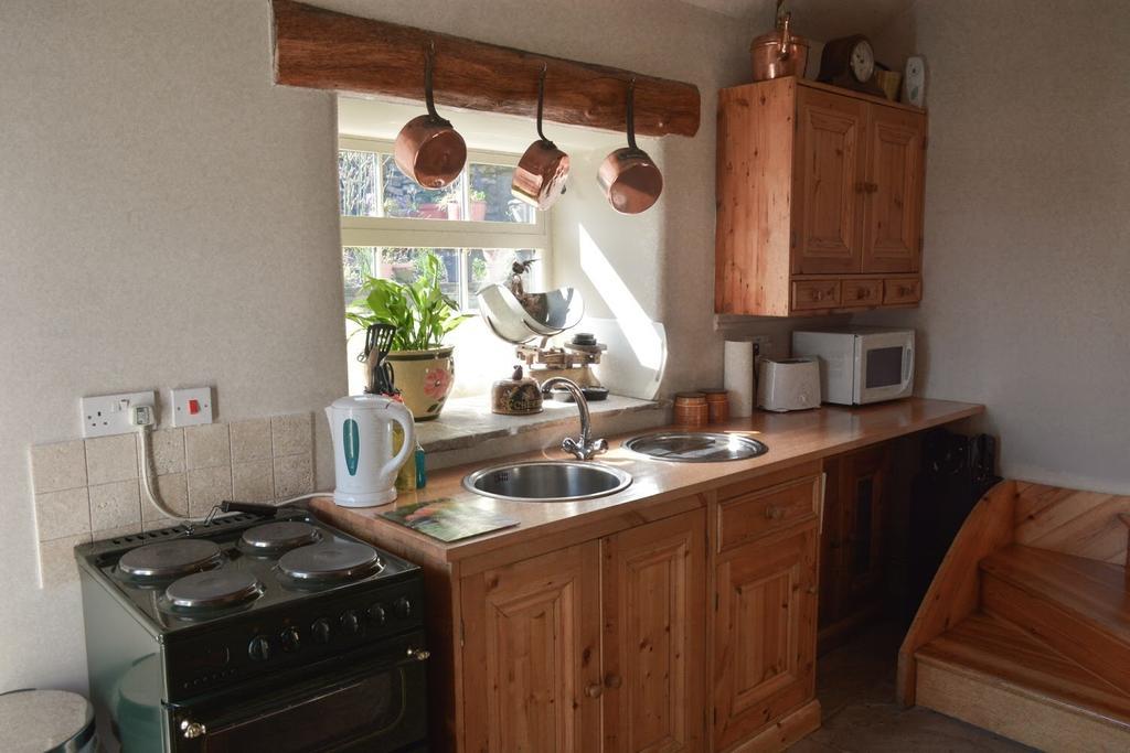 West End Cottage And Shippon Eyam Ruang foto