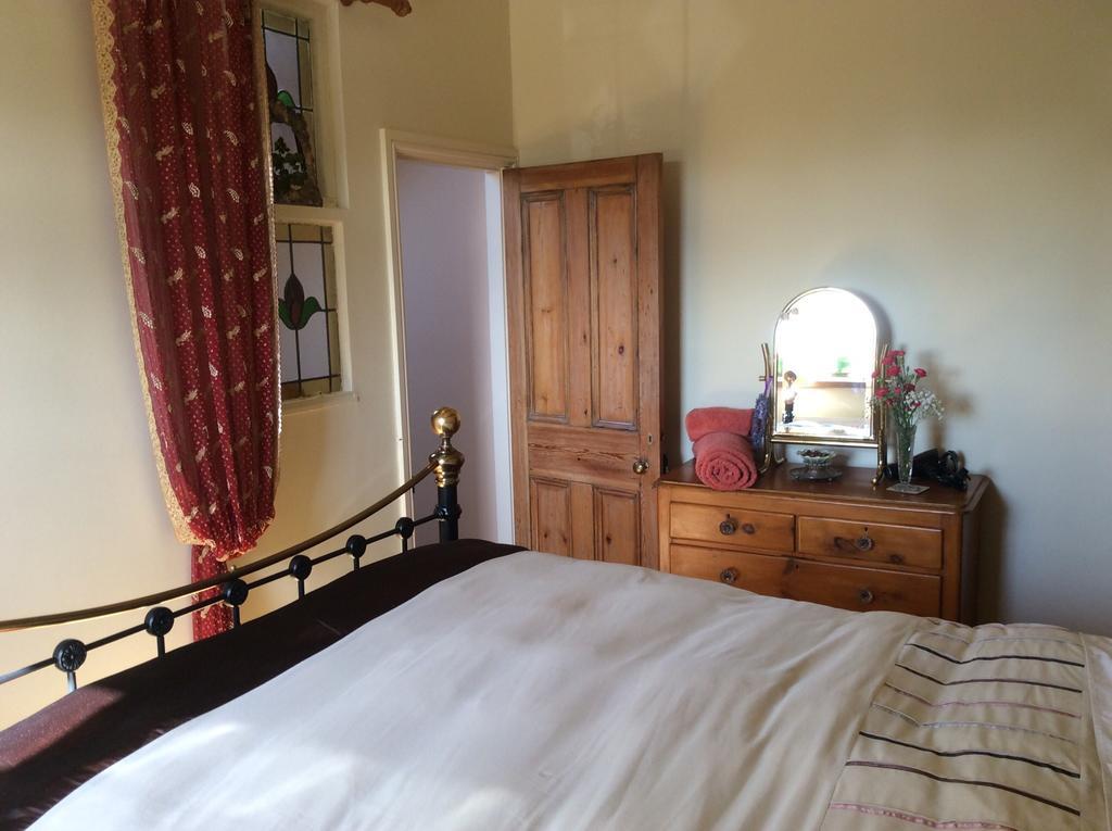 West End Cottage And Shippon Eyam Bagian luar foto